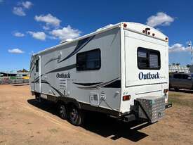 2012 KEYSTONE OUTBACK SUPER-LITE CARAVAN/TOY HUALE - picture2' - Click to enlarge