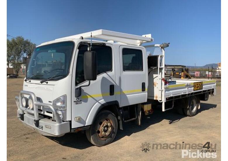 Buy Used 2010 Isuzu 2010 Isuzu NPR 300 LWB Crew Cab Table Top Tray