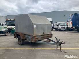 Unknown Enclosed Box Trailer - picture0' - Click to enlarge