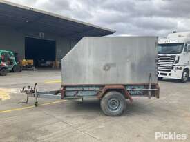 Unknown Enclosed Box Trailer - picture2' - Click to enlarge