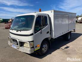 2003 Hino 300 series Pantech - picture1' - Click to enlarge
