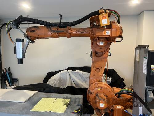 ABB IRB6600-175/2.8 M2004 175kg 2.8m Robot with 12kW Spindle and assorted ISO30 cutting tools