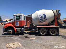 2012 Freightliner Columbia FLX Concrete Agitator - picture2' - Click to enlarge