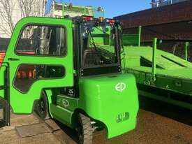 EFL352 Li-ion Forklift Truck 3.5T - picture0' - Click to enlarge