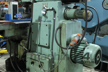 Stankoimport 6P 82 III Universal Milling Machine