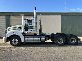 2014 Mack Superliner CLXT 6x4 Prime Mover - picture2' - Click to enlarge
