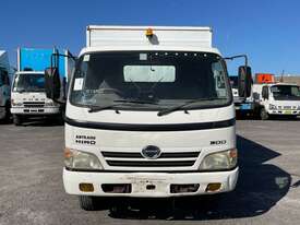2009 Hino 300 916 Pantech (Day Cab) - picture0' - Click to enlarge