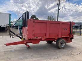 Agro Master TY-KGR5 Scattering Trailer - picture2' - Click to enlarge