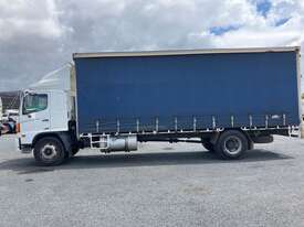 2007 Hino 500 1727 GH Pantech Curtainsider - picture2' - Click to enlarge