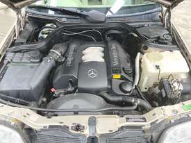 1998 Mercedes-Benz C-Class C240 Elegance Petrol - picture2' - Click to enlarge