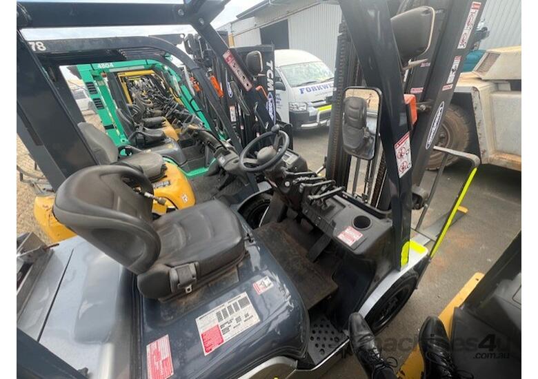Nissan P1FA2 LPG Forklift