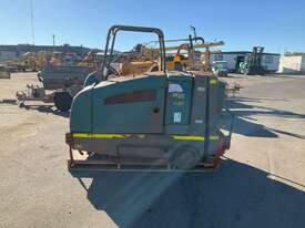 Tennant M20 Sweeper - picture2' - Click to enlarge