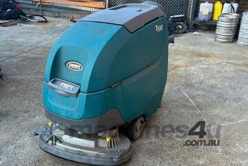 Tennant T500 scrubber Like   870 hours
