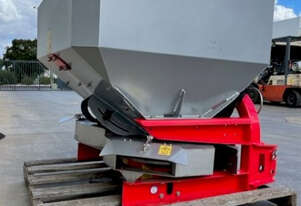 (7595) Agrex Spreader (Griffith, ACT)