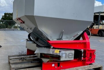 (7595) Agrex Spreader (Griffith, ACT)