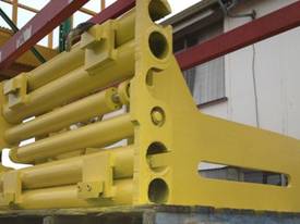 Meyer Bale Clamp - Class 3 Mount - picture0' - Click to enlarge