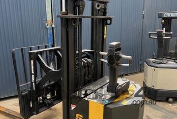Sumi HDR 1.5 Triplex-Mast Walkie-Reach Forklift