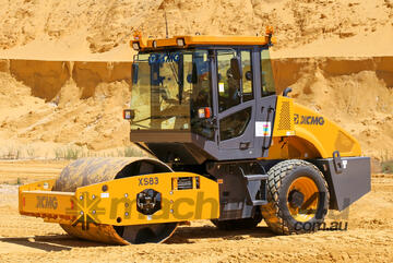 XCMG Single Drum Smooth Vibrating Roller | Model: XS83