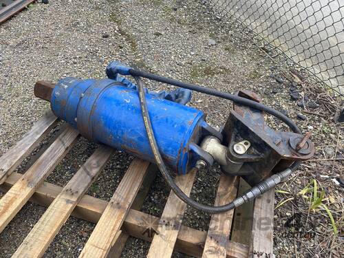 AUGER TORQUE 5500MAX POST HOLE BORER