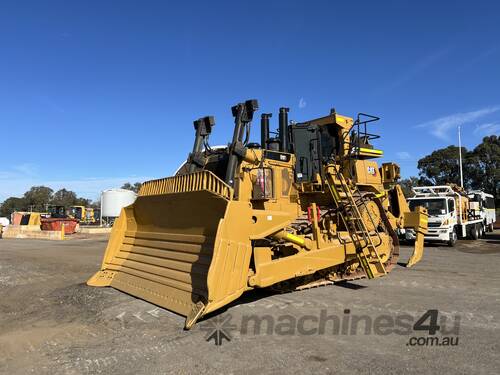 caption 2012 CATERPILLAR D10T DOZER
