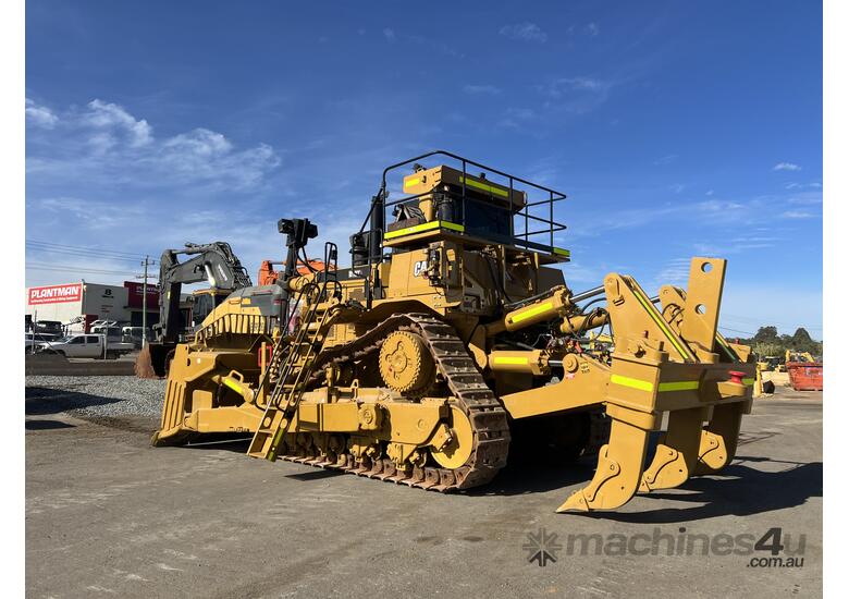 caption 2012 CATERPILLAR D10T DOZER