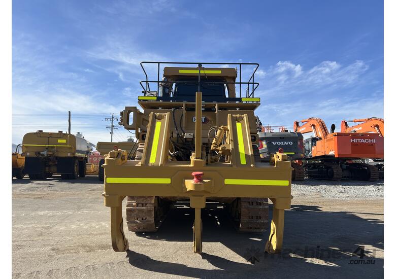 caption 2012 CATERPILLAR D10T DOZER