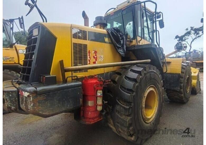 caption Komatsu WA380-6 Wheeled Loader