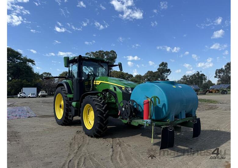 caption JOHN DEERE 8R 340 FWA TRACTOR