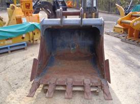 Salmon 30 Ton Digging Bucket - picture0' - Click to enlarge