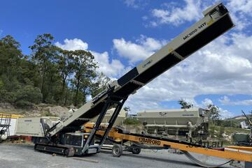 Track Conveyor Blender