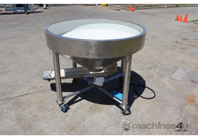 caption Stainless Steel Hopper Vibrating Vibratory Tray Feeder - Syntron