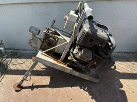 1 x Stationary Engine w/cable reeler - picture1' - Click to enlarge