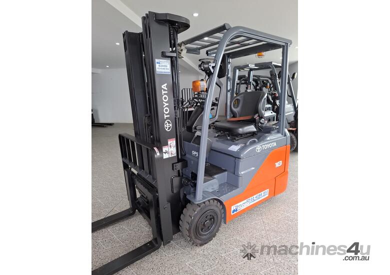 caption Wollongong Forklift: 2017 Toyota 1.8T, Electric, 3-Stage Container Mast, 4.3m Lift!