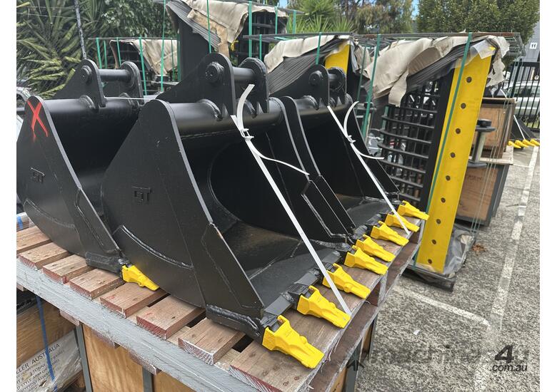 caption 50mm General Purpose Bucket for a 2.5-3.5t Machine