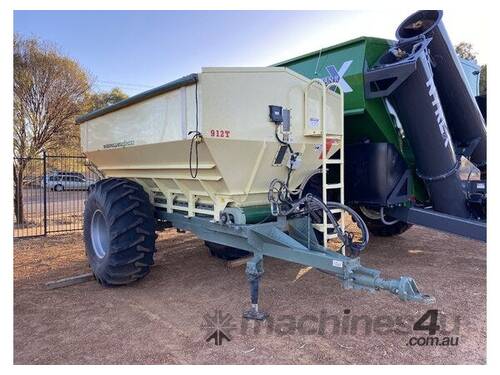 caption Used 2018 Marshall 912T Multispreader