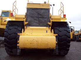 Caterpillar 657G Auger Scraper - picture0' - Click to enlarge