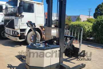 Crown WR3000TL150 Walkie Stacker | 1.5 Tonne | 3.8m Lift | New Battery