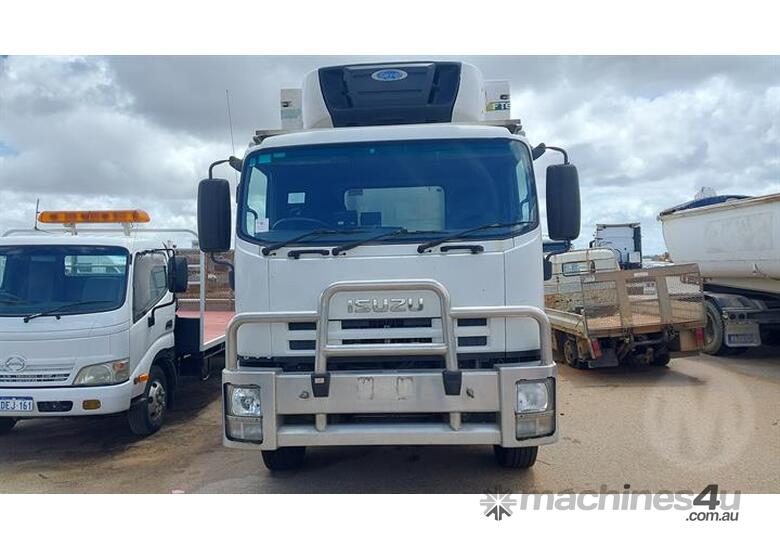 caption Isuzu FVL1400