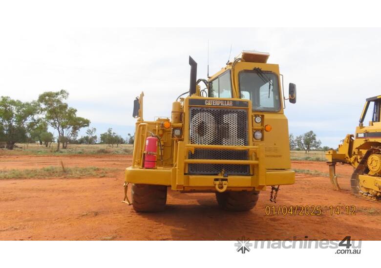 caption CAT Scraper 621E