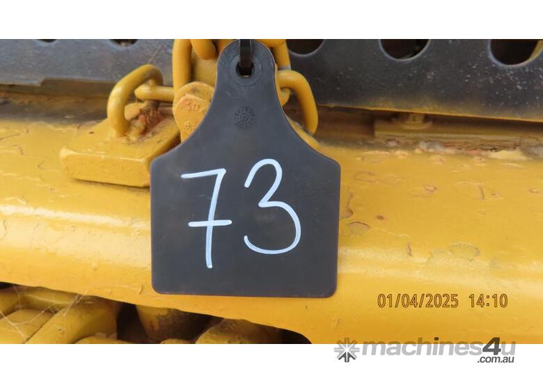 caption CAT Scraper 621E