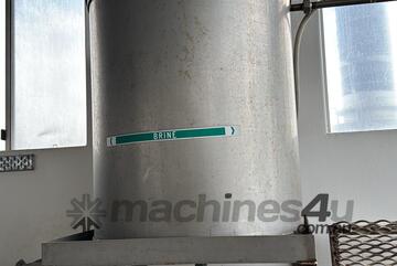 Stainless steel Brine tank ,452l Capacity with electrodes was wall mounted