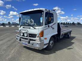 2006 HINO FD TRUCK  - picture2' - Click to enlarge