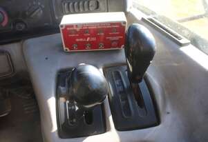 Caterpillar 2005   740