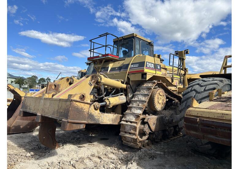 caption Caterpillar D10R Dozer