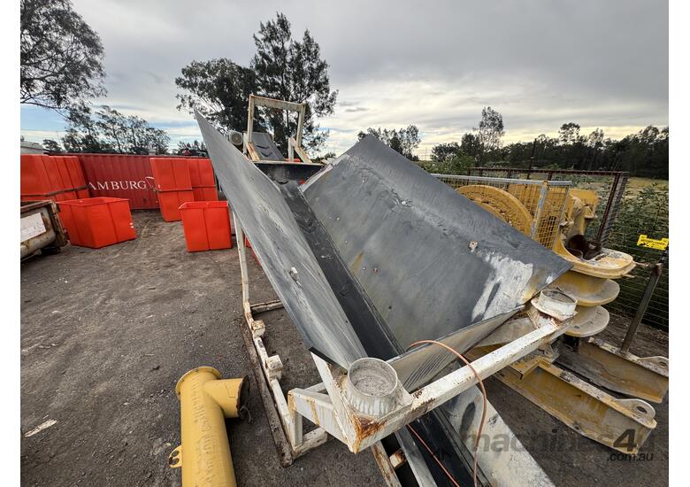 caption Feed Hopper and Conveyor