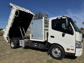 Hino 917 300 Series Single Cab 4x2 PTO Tipper Truck.  Ex Council  - picture0' - Click to enlarge