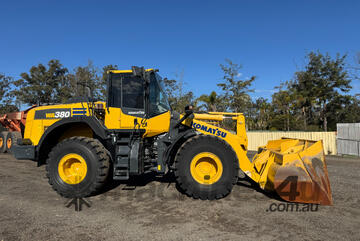 Komatsu WA380-8 Loader/Tool Carrier Loader Komatsu WA380-8 Loader/Tool Carrier Loader