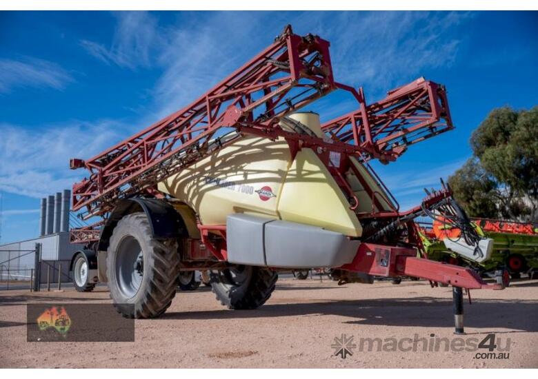 caption (8772) Hardi Commander 7036