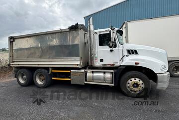 Mack 2013   Granite Tipper