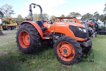 Kubota 4x4 Rops tractor